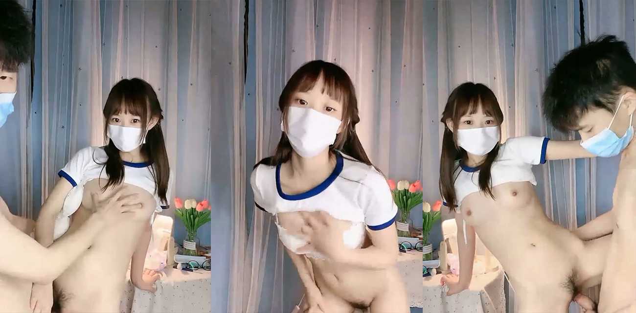 校花级学妹【小丸子】约炮直播，骚穴磨蹭炮友肉棒被抱起猛怼后入爆操